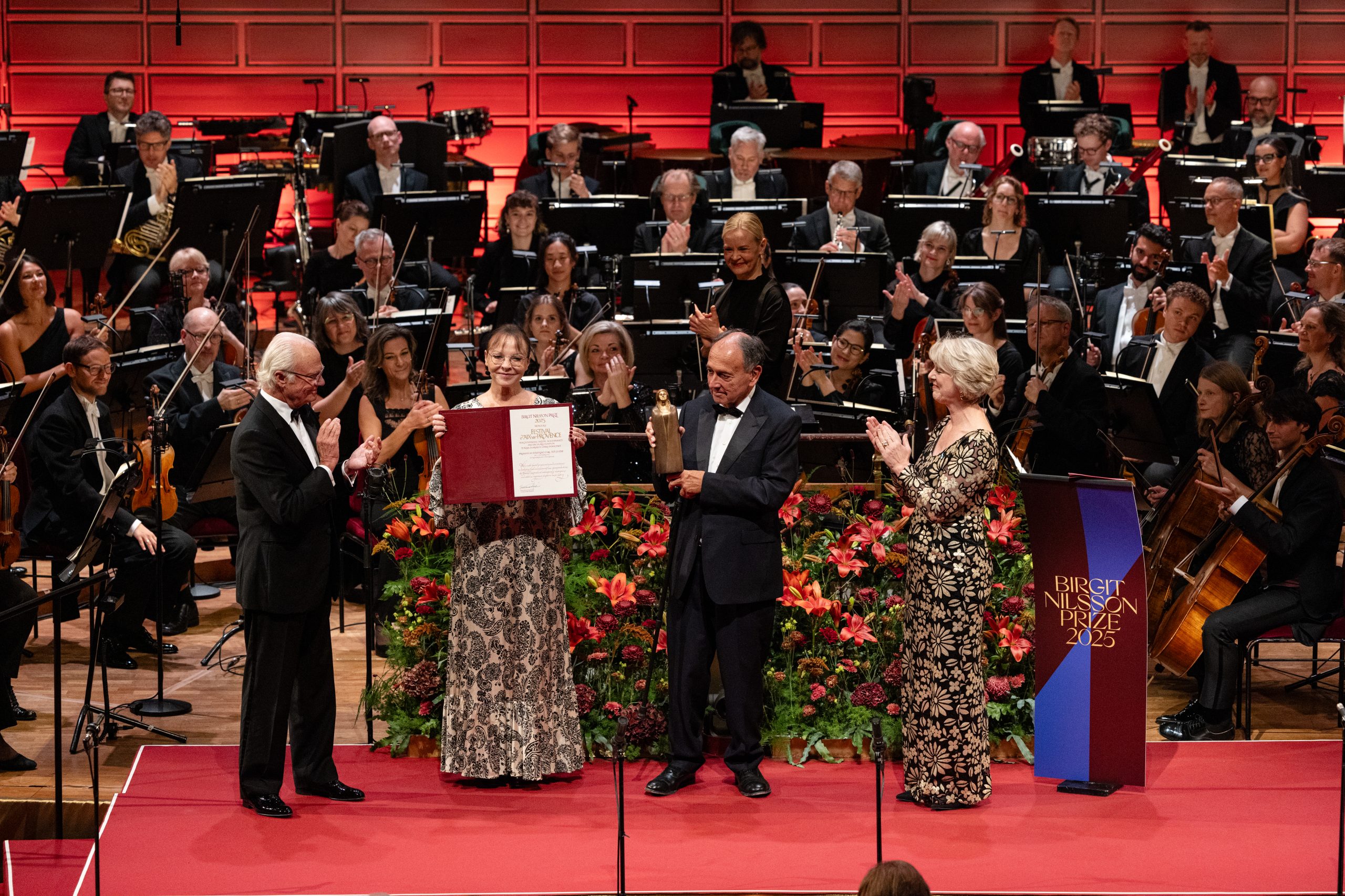 Du visar för närvarande Festival d’Aix-en-Provence får BirgitNilsson Prize 2025 på Konserthuset Stockholm
